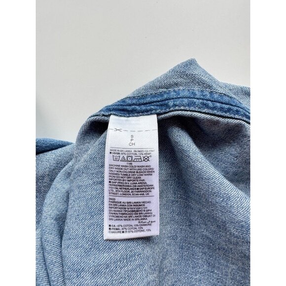 BANANA REPUBLIC Reigh Classic Denim Shirt Medium Blue Button Up Blouse, Size S - Picture 11 of 13